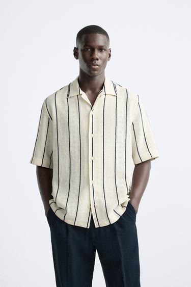 CAMISA COM TEXTURA LISTRADA