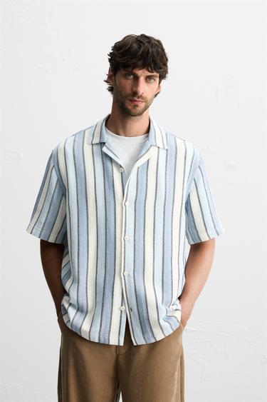 CAMISA COM TEXTURA LISTRADA