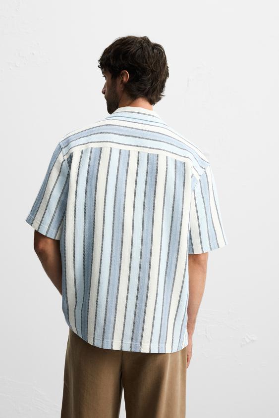 CAMISA COM TEXTURA LISTRADA