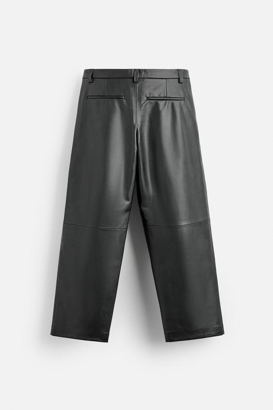 CALÇA DE POLIURETANO COM PREGAS