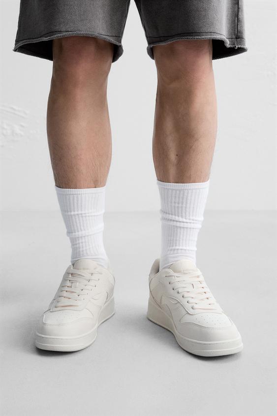 TÊNIS ESTILO RETRÔ