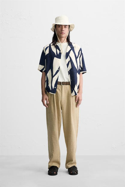 CAMISA COM ESTAMPA ABSTRACTA