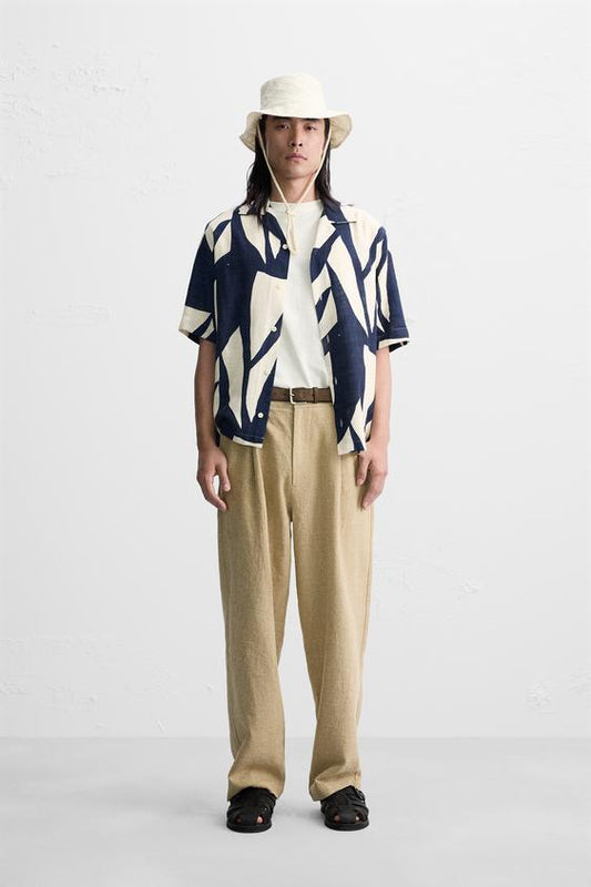 CAMISA COM ESTAMPA ABSTRACTA