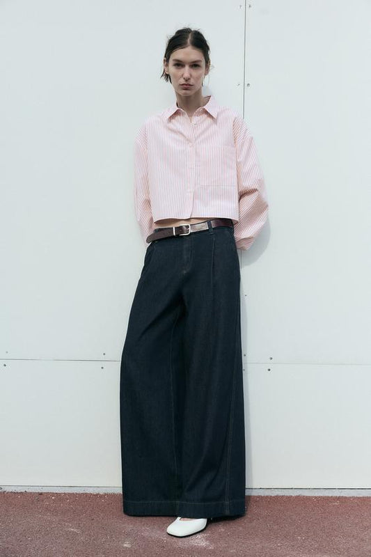 CAMISA CROPPED COM LISTRAS