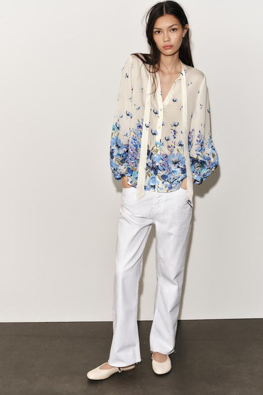BLUSA ESTAMPADA COM LAÇO