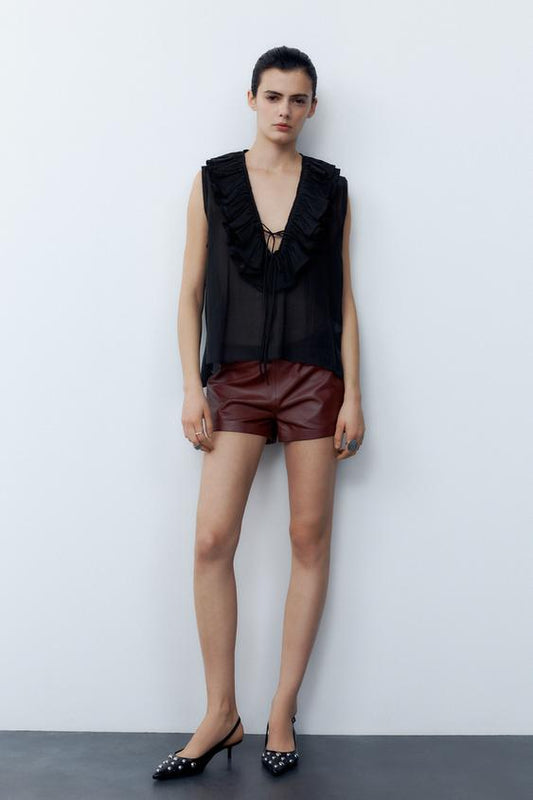 BLUSA COM BABADOS